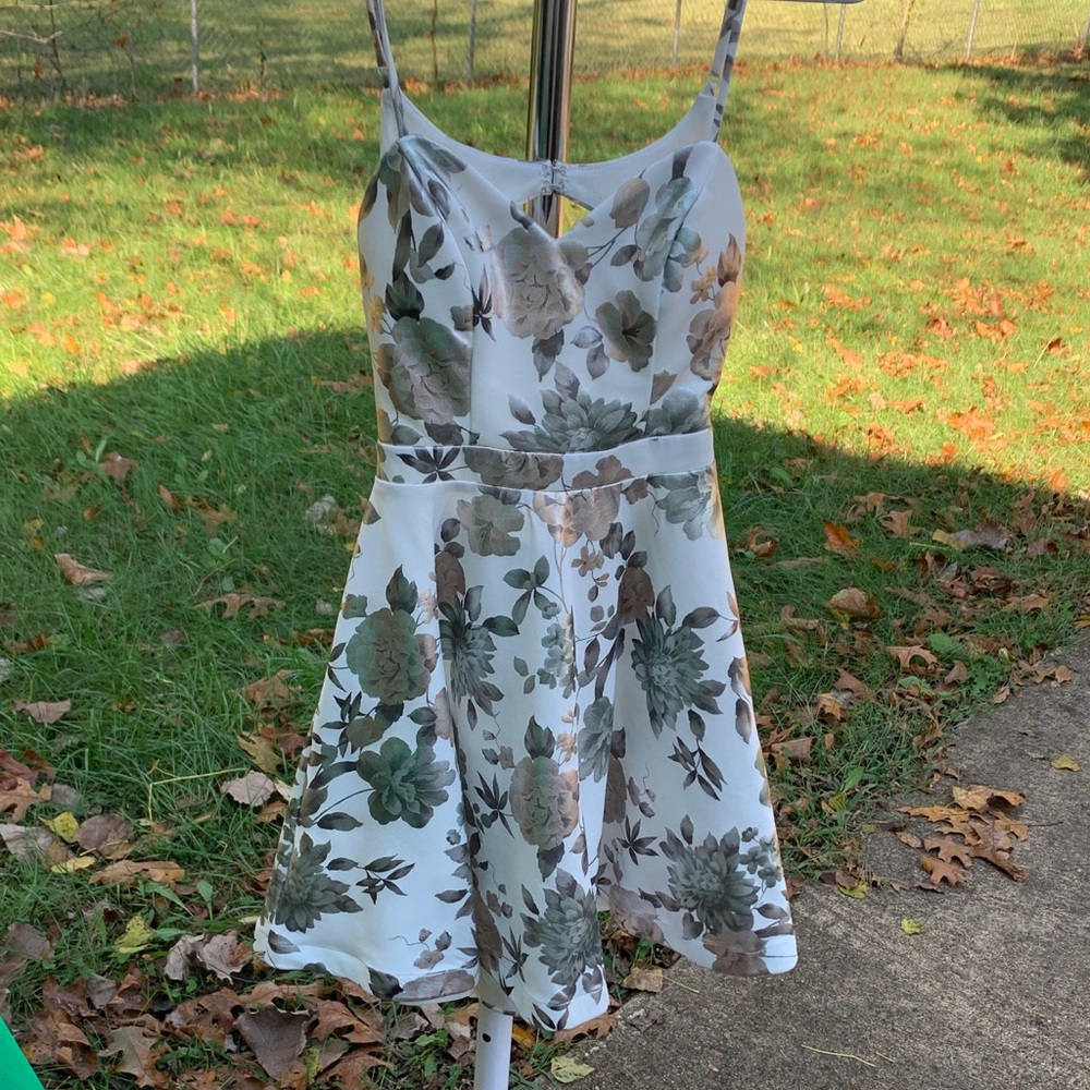 Floral Backless Dress